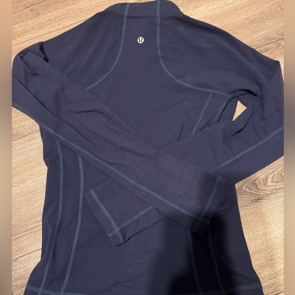 Lululemon jacket - Picture 3 of 3